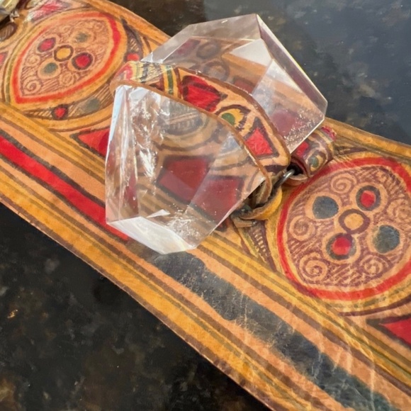 Quartz Cuff - Picture 2 of 4